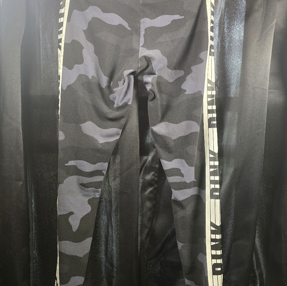 PINK Victoria’s Secret Women’s Leggings Lot of 4 | Size Small | Yoga Pants - Picture 4 of 15